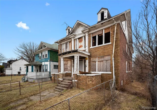 Listing Photo 1 - Condo for sale in building located at 247 Midland St, Highland Park, MI 48203