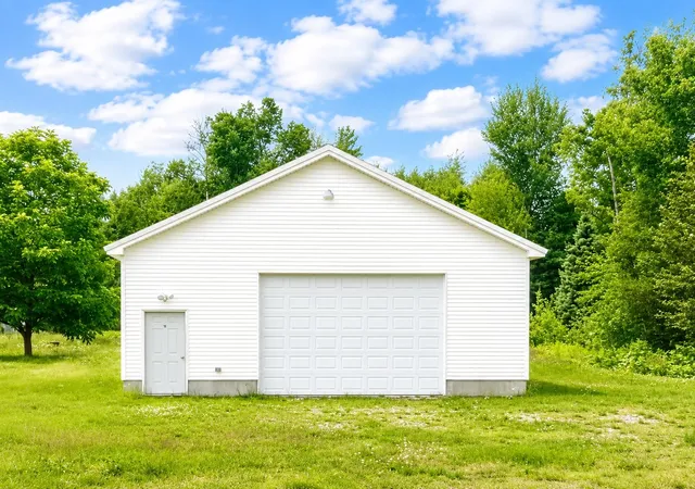4th image of 9402 Battalion Blvd, Grayling, MI 49738 | MLS# 78080071547
