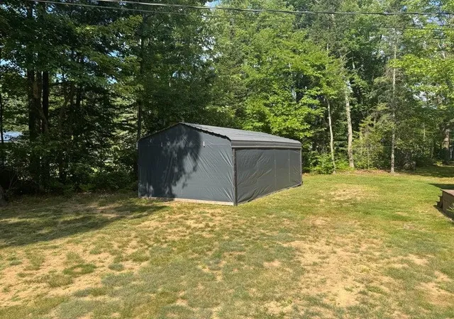 4th image of 138 Waldenwood Cir, Prudenville, MI 48651 | MLS# 77080071548