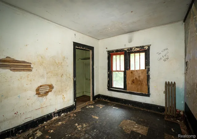 Photo 4 of Single family home for sale at 1544 W Philadelphia St, Detroit, MI 48206 | MLS# 20261058296 | Listing updated on 2026-07-31