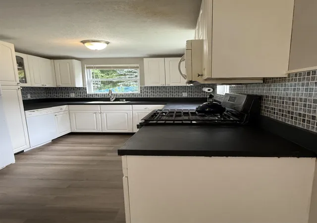 32nd image of 4972 Ne E Shore Dr, Kalkaska, MI 49646 | MLS# 78080071555