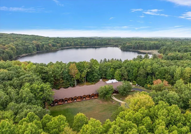 Listing Photo 4 - Condo for sale in building located at 3943 N Skookum Rd, Luther, MI 49656
