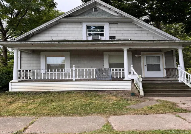 Photo 1 of Single family home for sale at 1910 Prospect St, Lansing, MI 48912 | MLS# 20261058325 | Listing updated on 2026-08-11