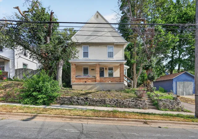 Multi family home for sale at 909 Hall St SE, Grand Rapids, MI 49507 | MLS# 65026038725