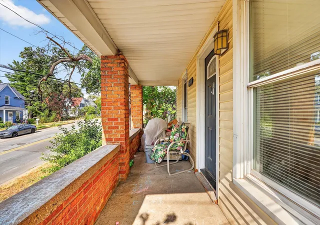 Listing Photo 4 - Condo for sale in building located at 909 Hall St SE, Grand Rapids, MI 49507