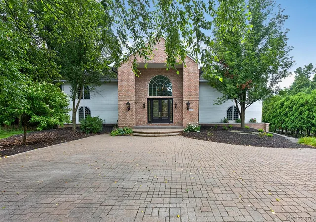 Photo 3 of Single family home for sale at 4132 Waterland Dr N, Metamora, MI 48455 | MLS# 20261058341 | Listing updated on 2026-09-14