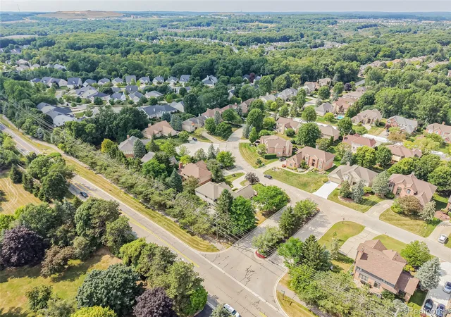 59th image of 1021 Olympia Dr, Rochester Hills, MI 48306 | MLS# 20261058353