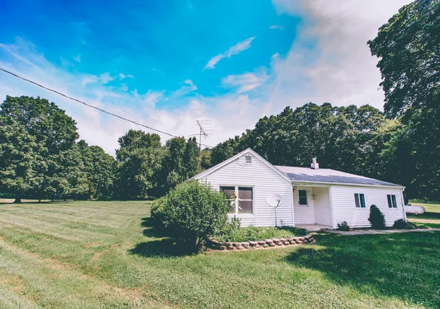 Photo 3 of Single family home for sale at 1072 E Territorial Rd N, Rives Junction, MI 49277 | MLS# 55026038654 | Listing updated on 2026-09-15