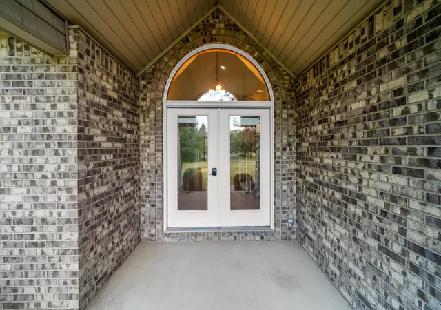 Photo 3 of Single family home for sale at 4055 Pontiac Trl, Ann Arbor, MI 48105 | MLS# 81026038620 | Listing updated on 2026-09-15