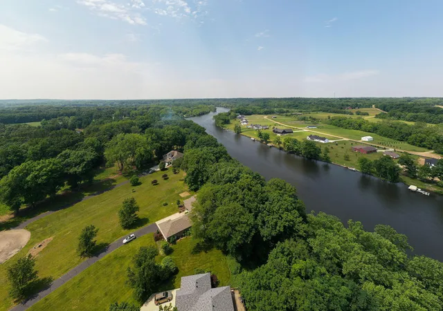 Photo 3 of Single family home for sale at 4645 River Pointe Blvd, Niles, MI 49120 | MLS# 69026038679 | Listing updated on 2026-09-13