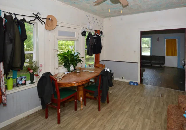 Photo 4 of Single family home for sale at 410 N Lagrave St, Paw Paw, MI 49079 | MLS# 69026038758 | Listing updated on 2026-10-04