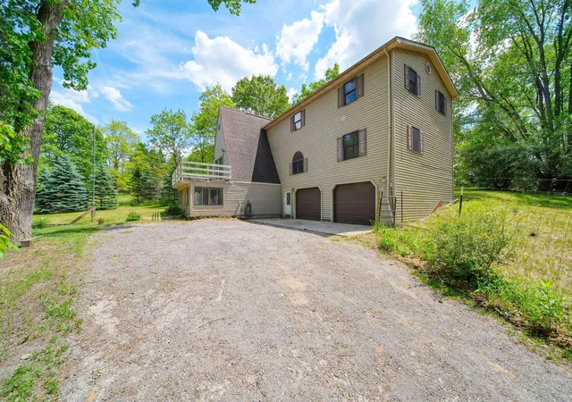 3rd image of 7925 Seymour Rd, Grass Lake, MI 49240 | MLS# 55026038607