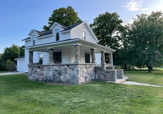 Photo 3 of Single family home for sale at 24195 3rd Avenue, Mattawan, MI 49071 | MLS# 66026038628 | Listing updated on 2026-08-26