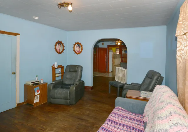 4th image of 212 N Brown St, Paw Paw, MI 49079 | MLS# 69026038755