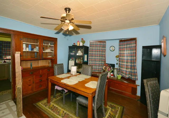 5th image of 212 N Brown St, Paw Paw, MI 49079 | MLS# 69026038755