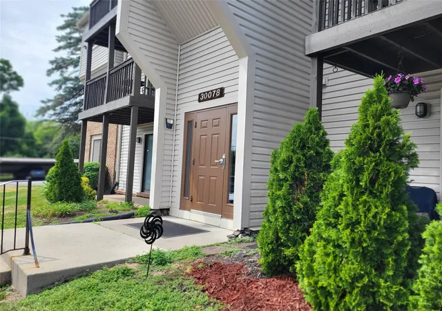 5th image of 30078 W 12 Mile Rd #99, Farmington Hills, MI 48334 | MLS# 81026038625