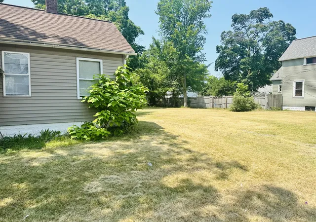 Photo 2 of Single family home for sale at 1541 6th Street, Muskegon, MI 49441 | MLS# 71026038690 | Listing updated on 2026-07-29