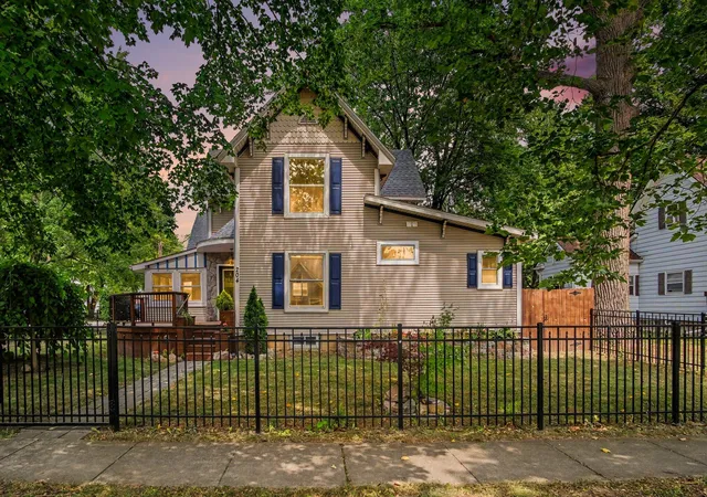 1st image of 204 Jackson St, Sunfield, MI 48890 | MLS# 65026038709