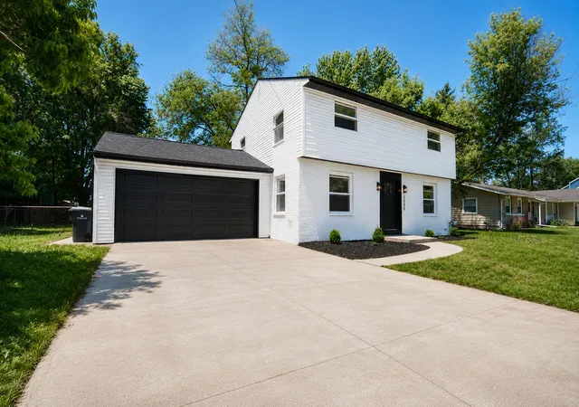 Photo 1 of Single family home for sale at 2490 Strathmore St, Kalamazoo, MI 49009 | MLS# 65026038674 | Listing updated on 2026-08-27