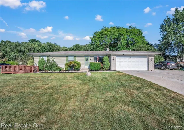 Photo 1 of Sale Pending at 3753 Country View Dr, Oxford, MI 48371 | MLS# 20261058386 | Listing updated on 2026-08-27