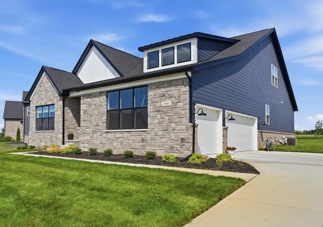 2nd image of 6081 Lincolnshire Dr, York Charter Township Washtenaw, MI 48176 | MLS# 81026038764