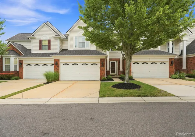 33rd image of 29304 Douglas Dr, Novi, MI 48377 | MLS# 20261058398