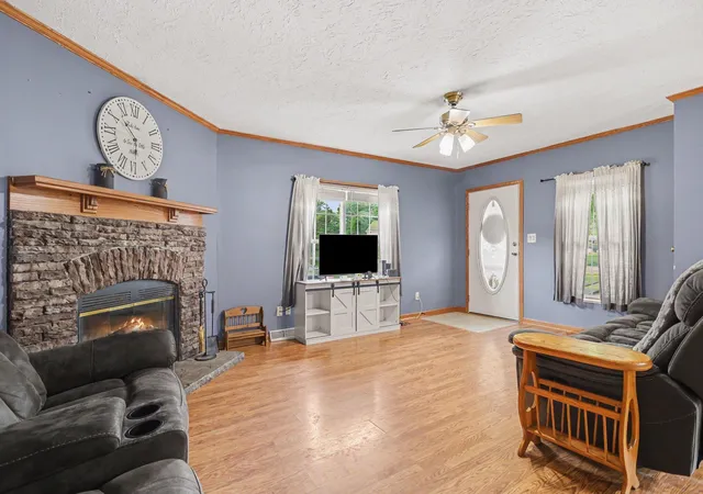 Photo 3 of Single family home for sale at 715 N Washington St, Tekonsha, MI 49092 | MLS# 68026038769 | Listing updated on 2026-08-06