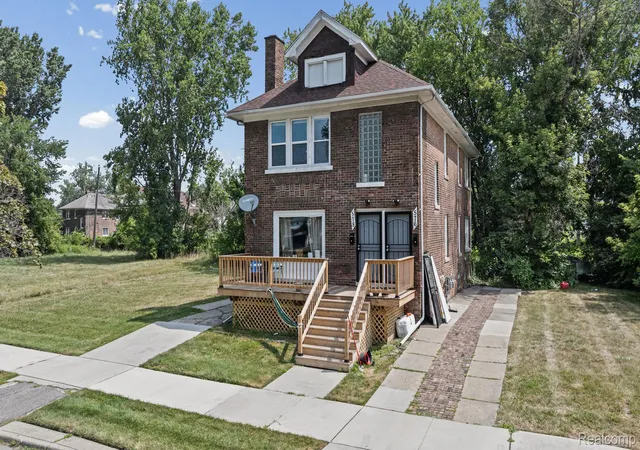 Listing Photo 4 - Condo for sale in building located at 576 Manistique St, Detroit, MI 48219