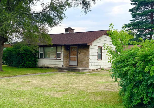 Photo 2 of Single family home for sale at 354 S 30th Street, Saginaw, MI 48601 | MLS# 61050216335 | Listing updated on 2026-07-30