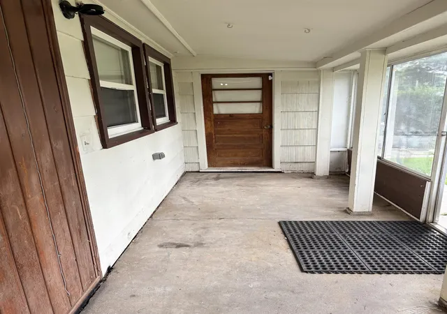 Photo 3 of Single family home for sale at 354 S 30th Street, Saginaw, MI 48601 | MLS# 61050216335 | Listing updated on 2026-07-30