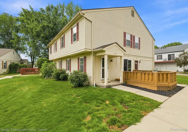 Photo 1 of Sale Pending at 33616 Bayview Dr, Chesterfield, MI 48047 | MLS# 20261058432 | Listing updated on 2026-08-30