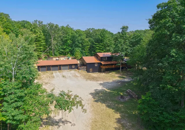 Photo 1 of Single family home for sale at 9078 N Ferris Ave, Bitely, MI 49309 | MLS# 72026038791 | Listing updated on 2026-08-28