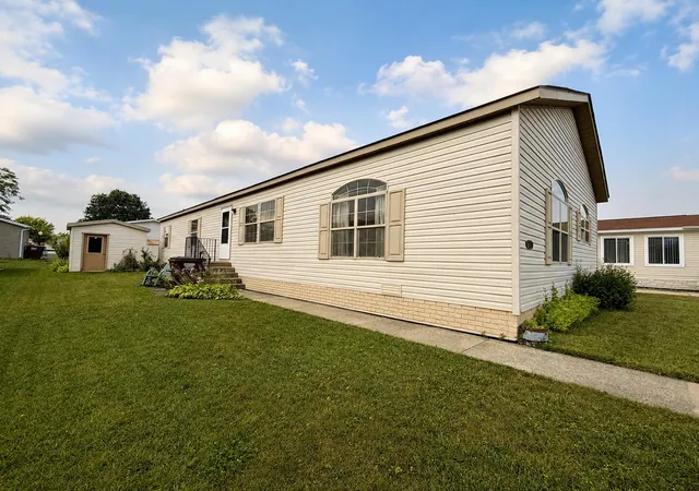 Photo 2 of Single family home for sale at 1891 Magnolia St, Newport, MI 48166 | MLS# 81026038793 | Listing updated on 2026-09-15