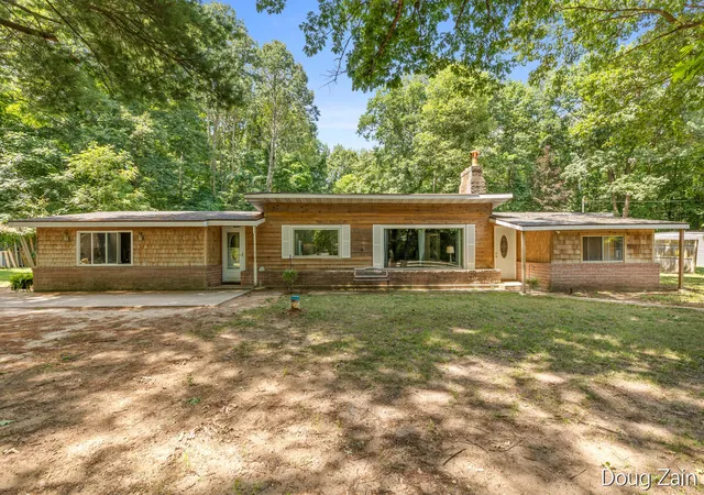 2nd image of 12502 Ne Mcmurty Dr Ne, Sand Lake, MI 49343 | MLS# 65026038795