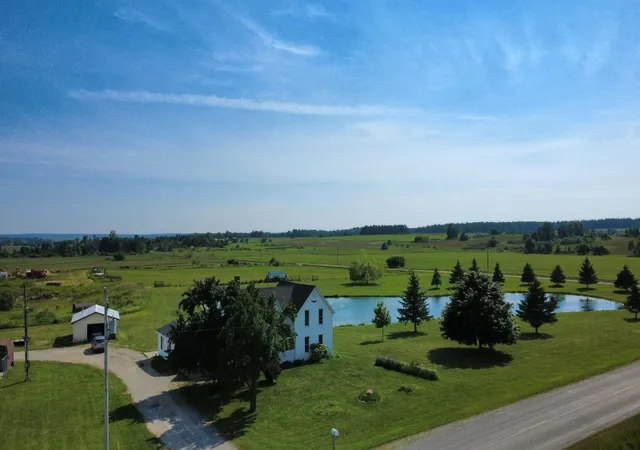 Photo 2 of Single family home for sale at 4050 E Walker Rd, Harrisville, MI 48740 | MLS# 81026038806 | Listing updated on 2026-09-03