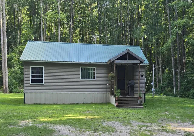 1st image of 212 3rd Ave, Rapid River Township Kalkaska, MI 49646 | MLS# 79080071587
