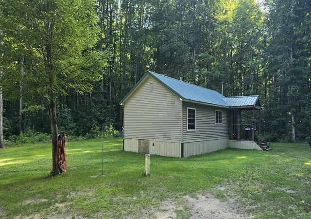 2nd image of 212 3rd Ave, Rapid River Township Kalkaska, MI 49646 | MLS# 79080071587