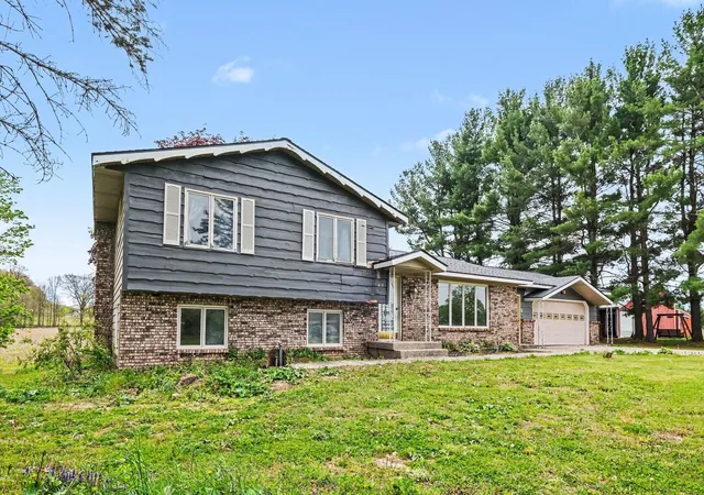 2nd image of 11400 Tefft Ave Ne, Rockford, MI 49341 | MLS# 65026038815