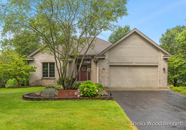 Photo 1 of Sale Pending at 7023 Camelback Dr Ne, Rockford, MI 49341 | MLS# 65026038820 | Listing updated on 2026-09-14