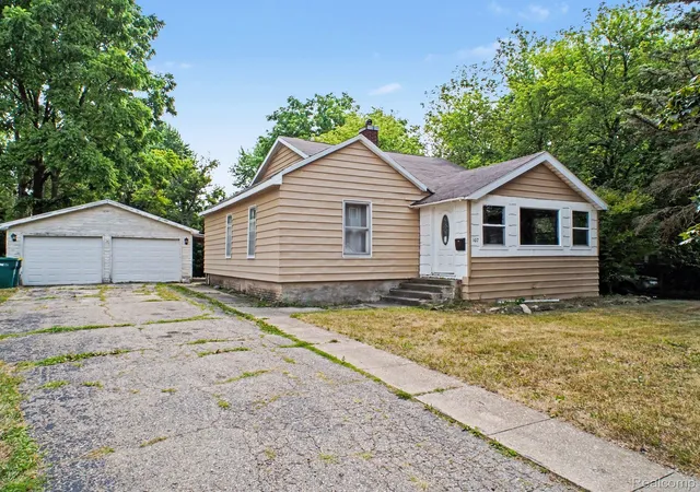 3rd image of 107 S Oak St, Durand, MI 48429 | MLS# 20261058483