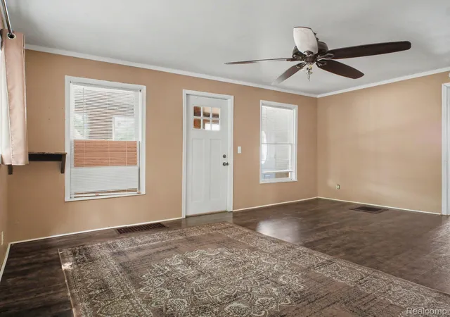 4th image of 107 S Oak St, Durand, MI 48429 | MLS# 20261058483