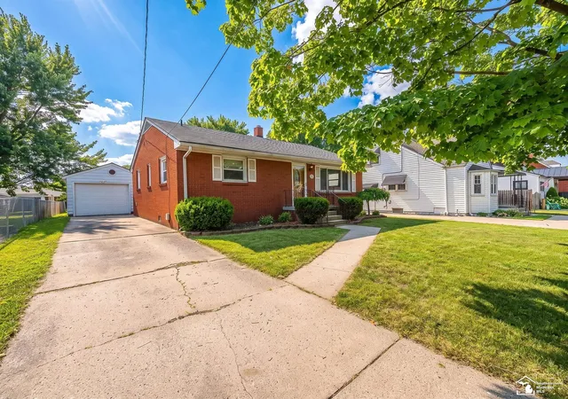 Photo 1 of Single family home for sale at 5929 Oakwood Dr, Monroe, MI 48161 | MLS# 57050216365 | Listing updated on 2026-09-15