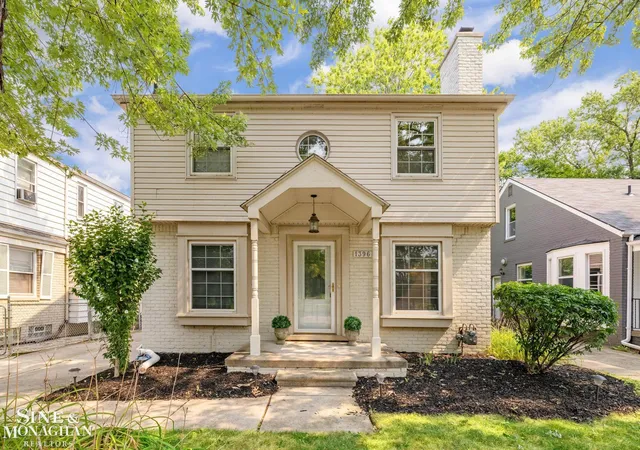Photo 1 of Single family home for sale at 1396 Vernier Rd, Grosse Pointe Woods, MI 48236 | MLS# 58050216376 | Listing updated on 2026-08-30