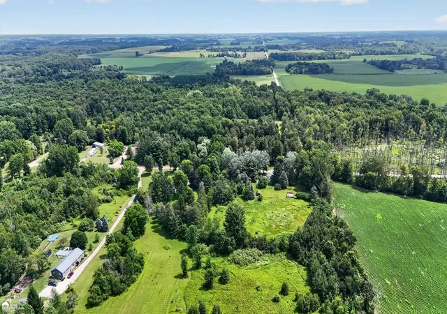 Photo 3 of Single family home for sale at 5472 Cemetery Rd, Kingston, MI 48741 | MLS# 5050216379 | Listing updated on 2026-10-07