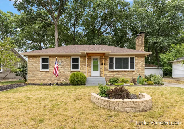 1st image of 1728 Royal Oak St Sw, Wyoming, MI 49519 | MLS# 65026038829