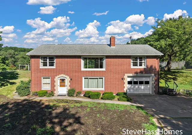 Photo 1 of Single family home for sale at 17443 Hayes St, Grand Haven, MI 49417 | MLS# 71026038830 | Listing updated on 2026-07-29