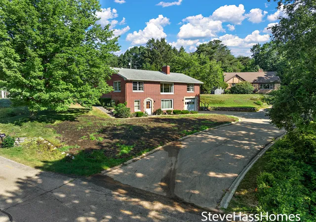Photo 3 of Single family home for sale at 17443 Hayes St, Grand Haven, MI 49417 | MLS# 71026038830 | Listing updated on 2026-07-29