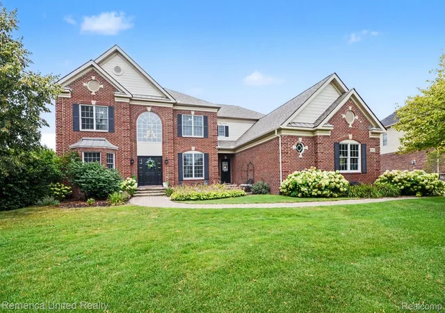 3rd image of 26455 Glenwood Dr, Novi, MI 48374 | MLS# 20261058514