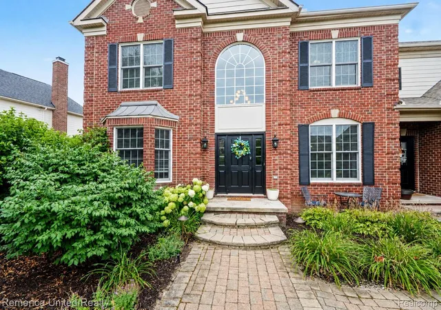 5th image of 26455 Glenwood Dr, Novi, MI 48374 | MLS# 20261058514