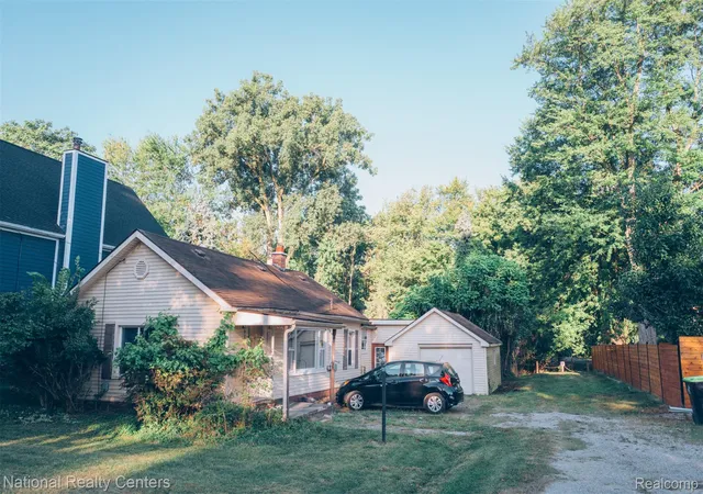 1st image of 206 Bernstadt St, Novi, MI 48377 | MLS# 20261058516